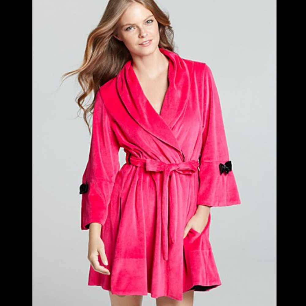 Betsey Johnson Intimates Velour Pink Robe Medium